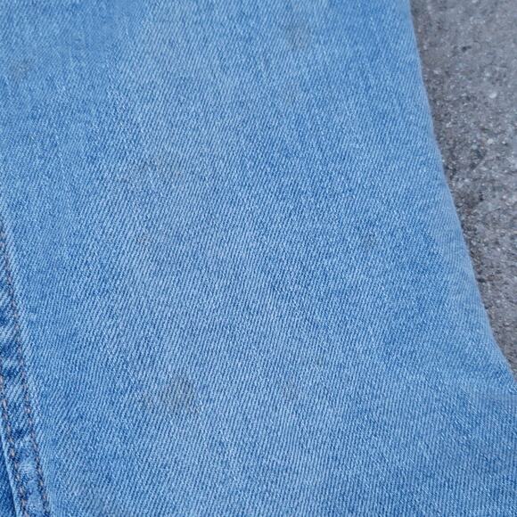 Arizona Jean Co Distressed Embroidered Roses Jean Denim Jacket - Picture 10 of 10